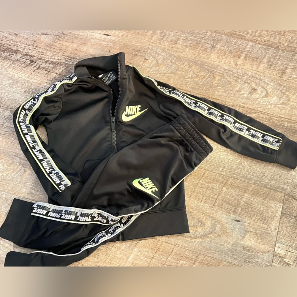 Nike jogger set- Jacket and Pants, plus Nike tshirt, Size 4
